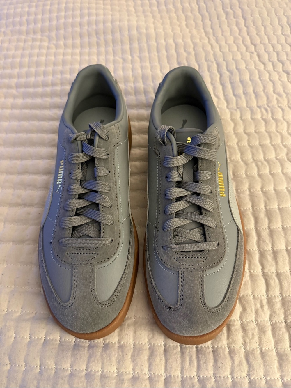 Puma Men’s Gray Low-Top Sneakers with Gum Sole